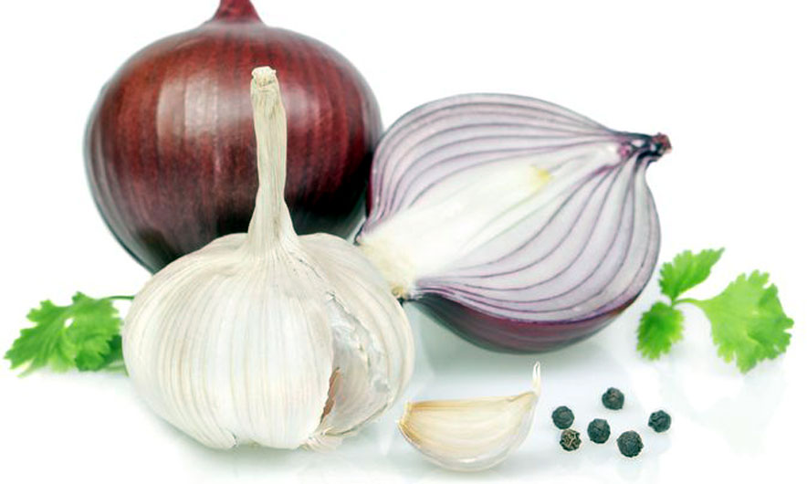 Onion and garlic reduce the risk of stomach cancer