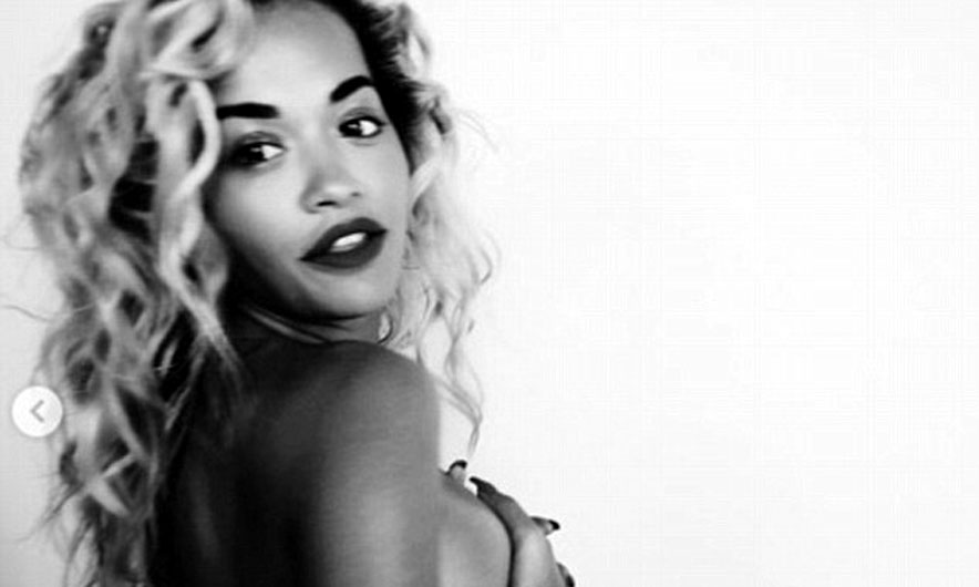 Rita Ora, "topless" on Instagram (Photo)