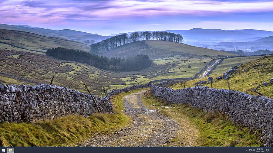 FootPaths - Windows 10 Theme
