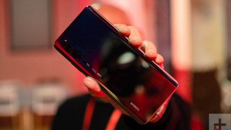 Huawei P30 is seen in recently displayed photos (PHOTO)