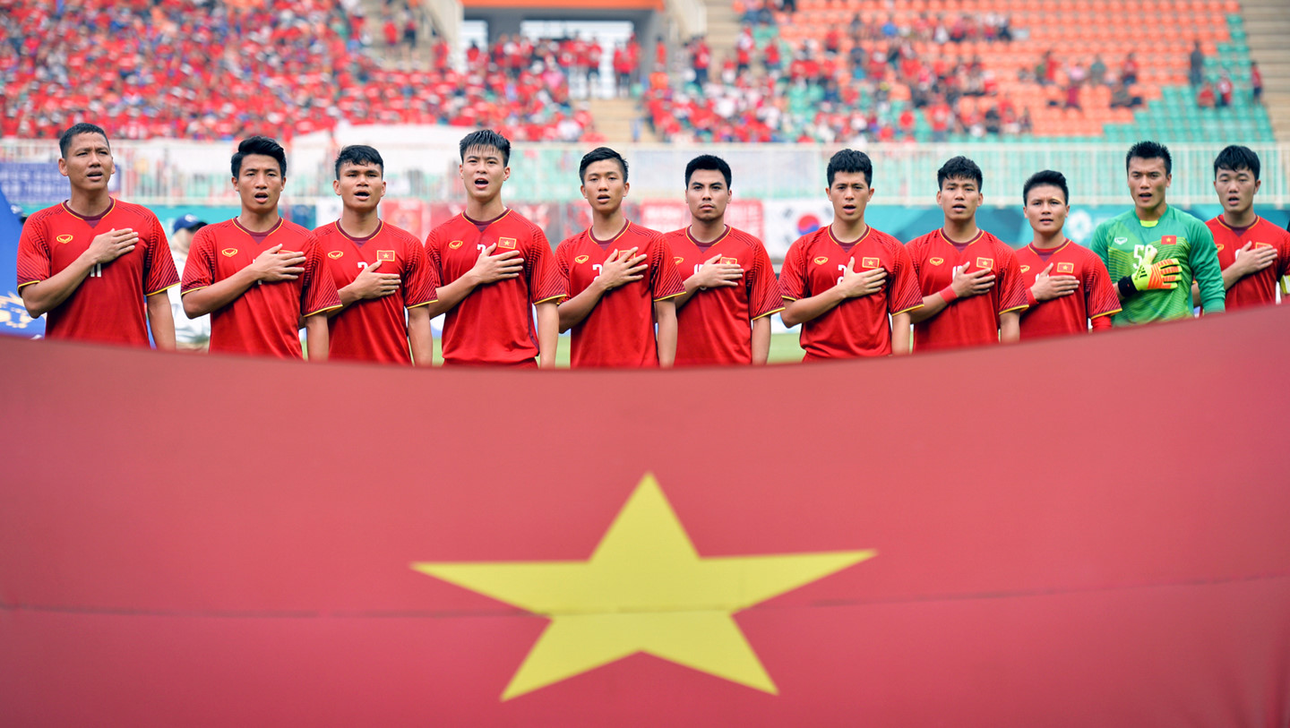 (The Vietnamese U23 soccer team toughed unprecedented victory peaks)