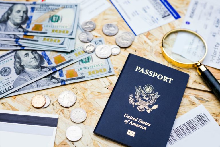 Tips to help you keep your passport safe when travelling • neoAdviser