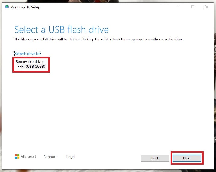 Windows 10 Media Tool (Select a USB flash drive)