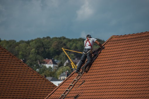 Have An Old Roof? Here's What To Do About It,
