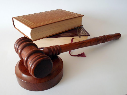How To Choose A Lawyer When You Have A Serious Case Awaiting You,